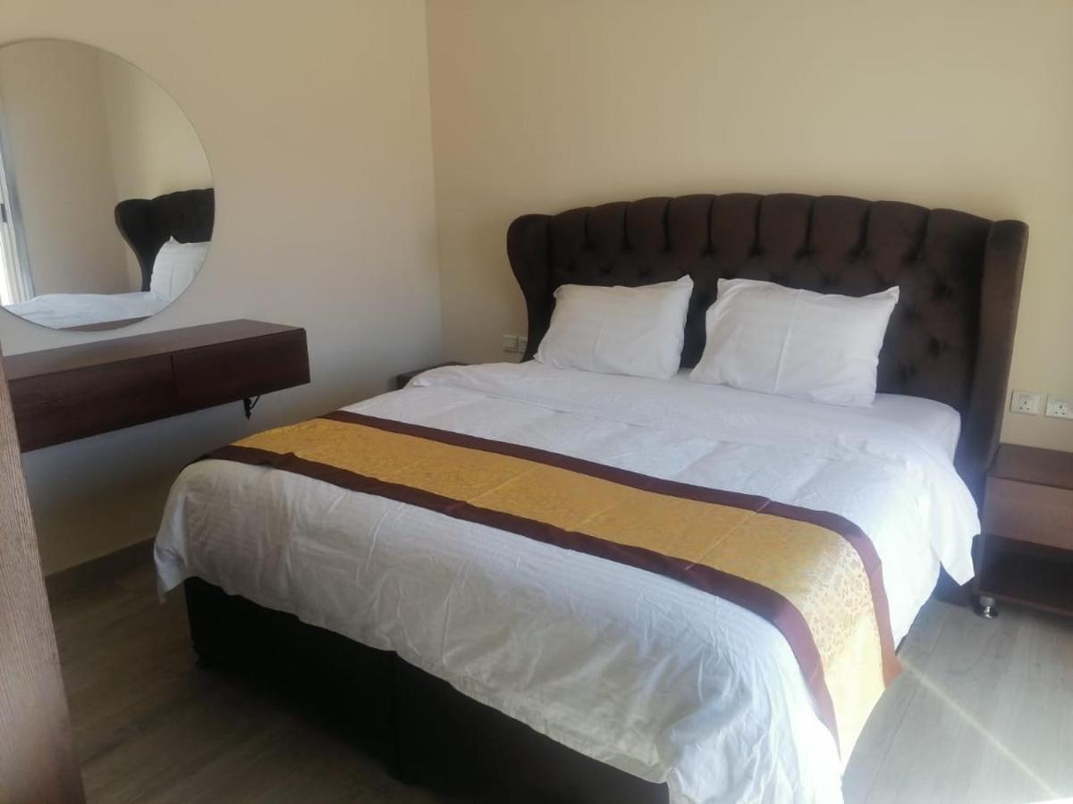 עקבה Al-Ahlam Hotel Apartments מראה חיצוני תמונה
