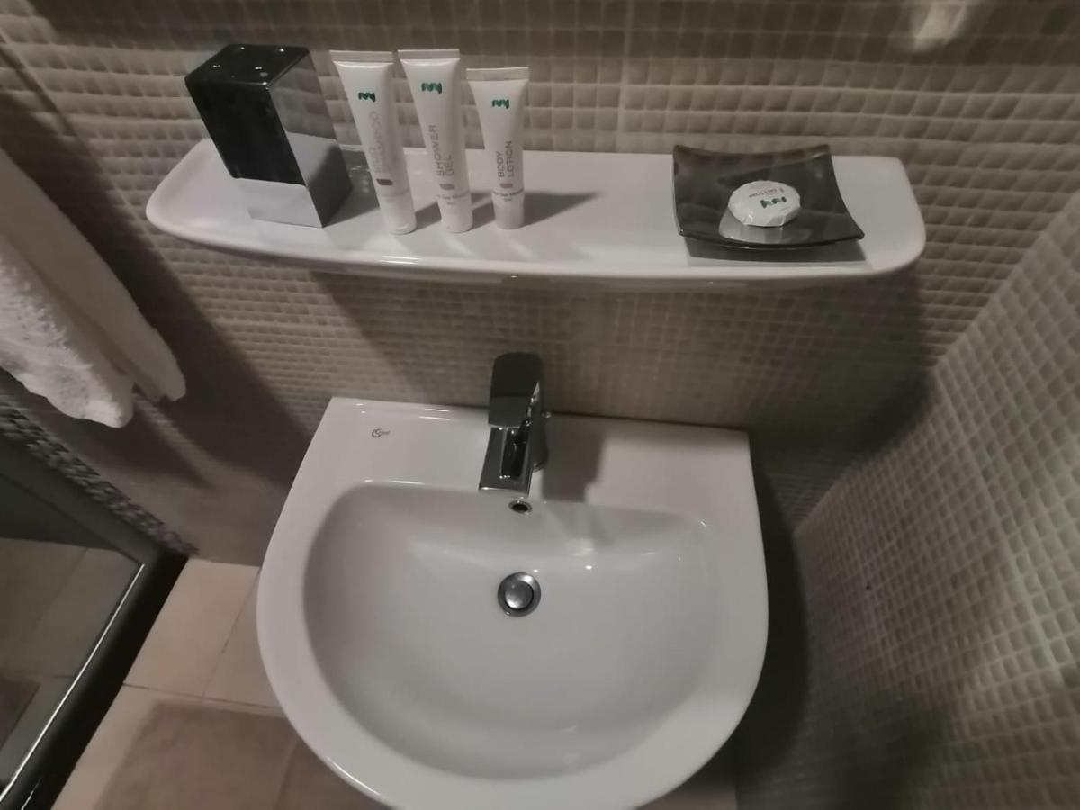 עקבה Al-Ahlam Hotel Apartments מראה חיצוני תמונה
