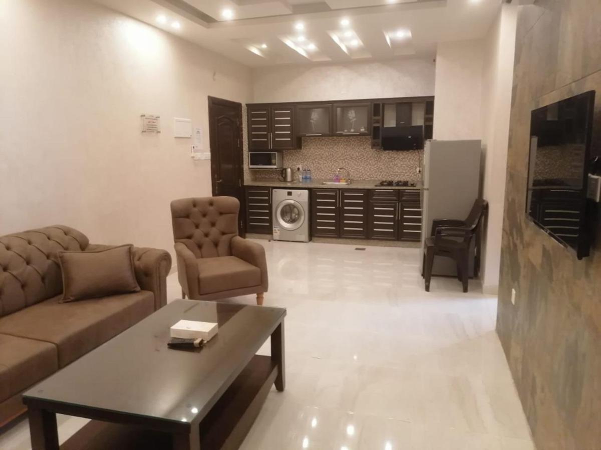 עקבה Al-Ahlam Hotel Apartments מראה חיצוני תמונה