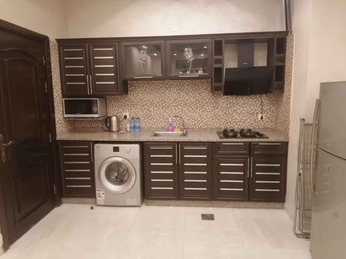 עקבה Al-Ahlam Hotel Apartments מראה חיצוני תמונה